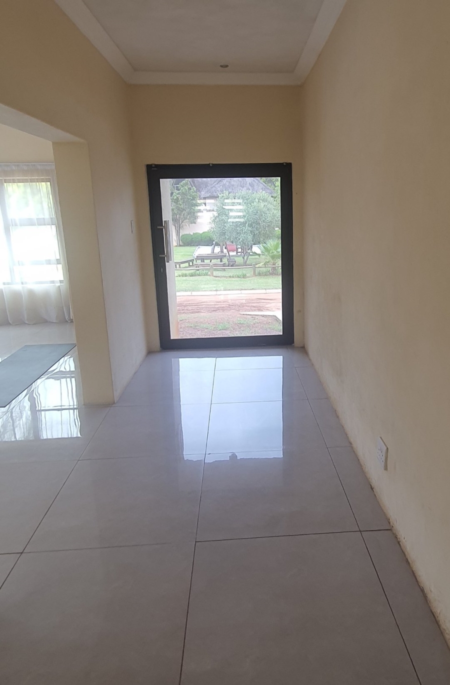 5 Bedroom Property for Sale in Melodie North West